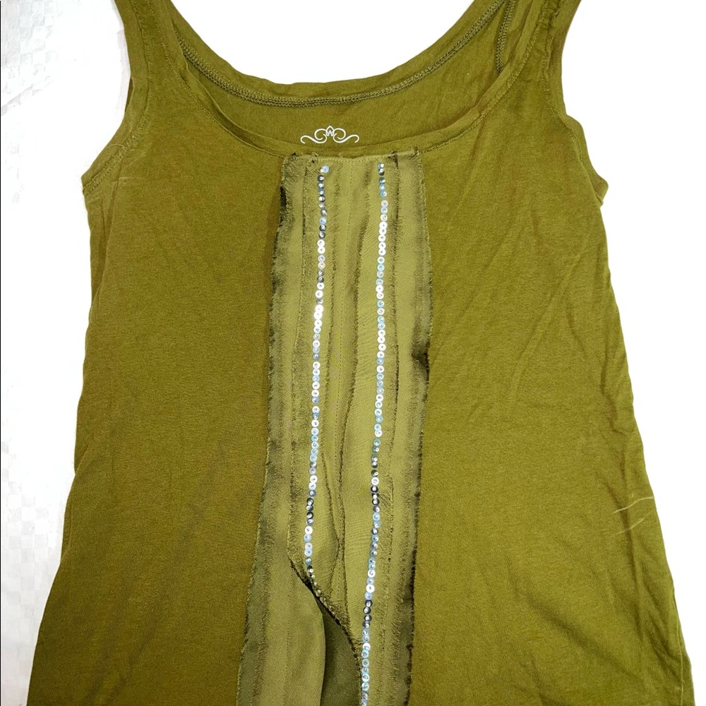 Hardly Worn Old Navy Soft Green Beaded Tank Size S